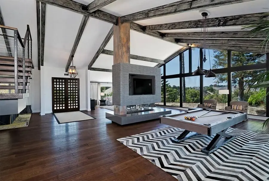 Open, modern ranch-style living area