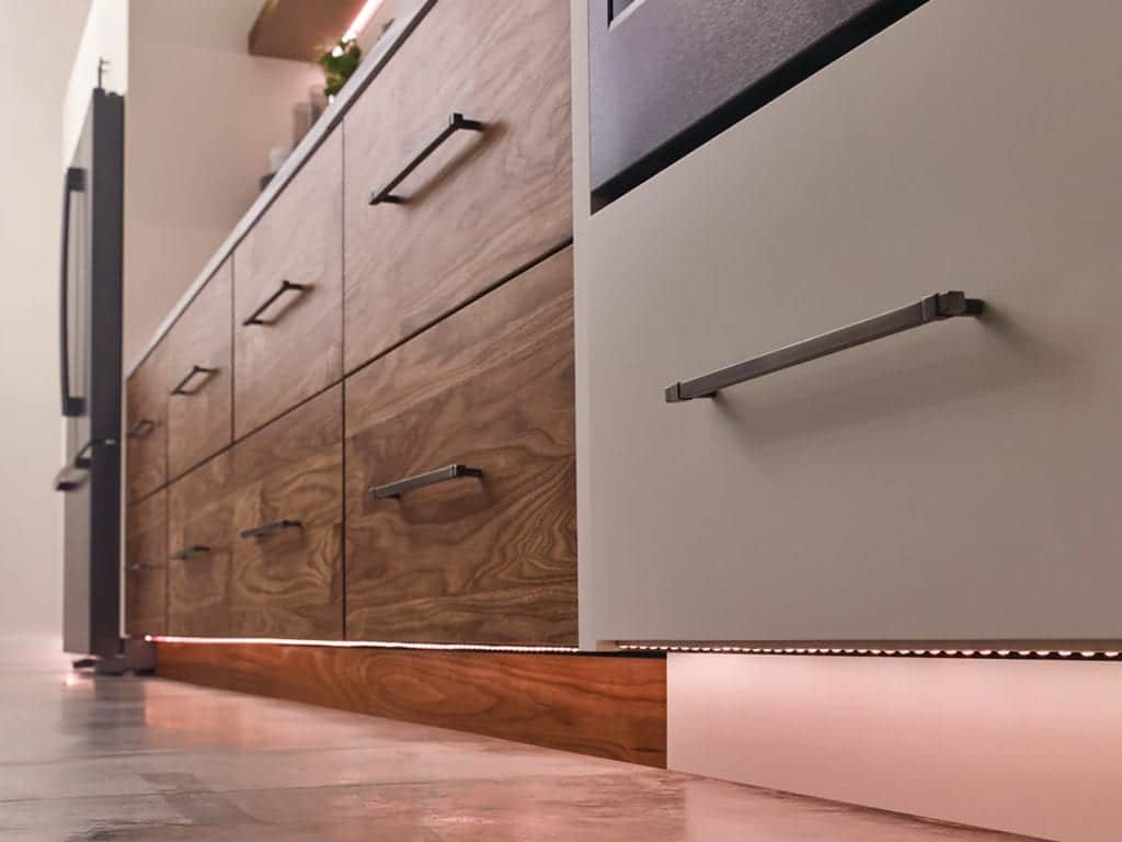 Task Lighting Under Cabinets