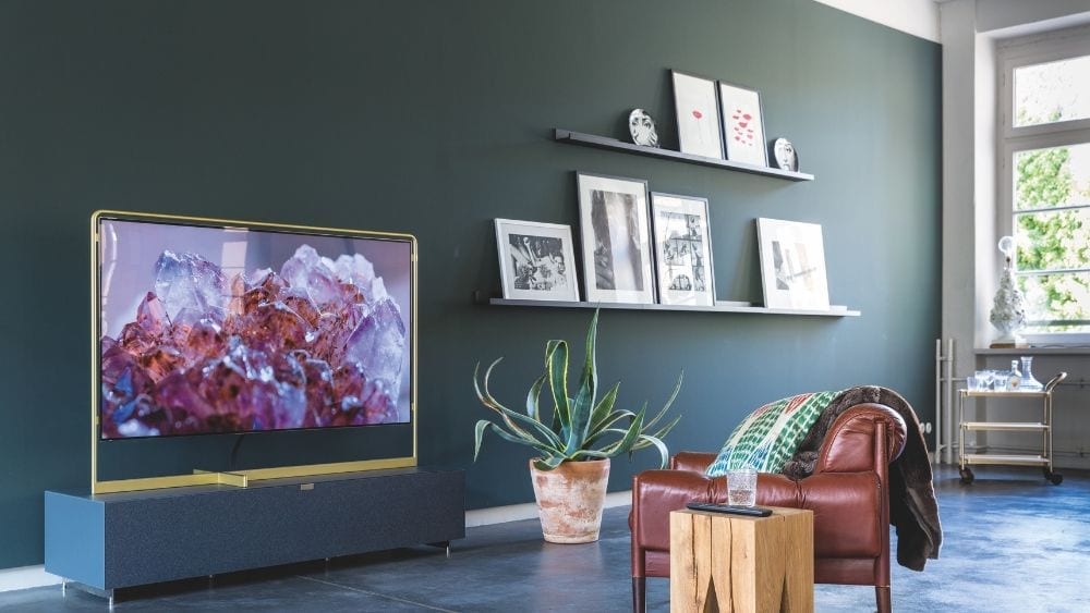Fresh Interior Paint Ideas 2020 Color Trends And Tips Newhomesource - Dark Wall Color Ideas