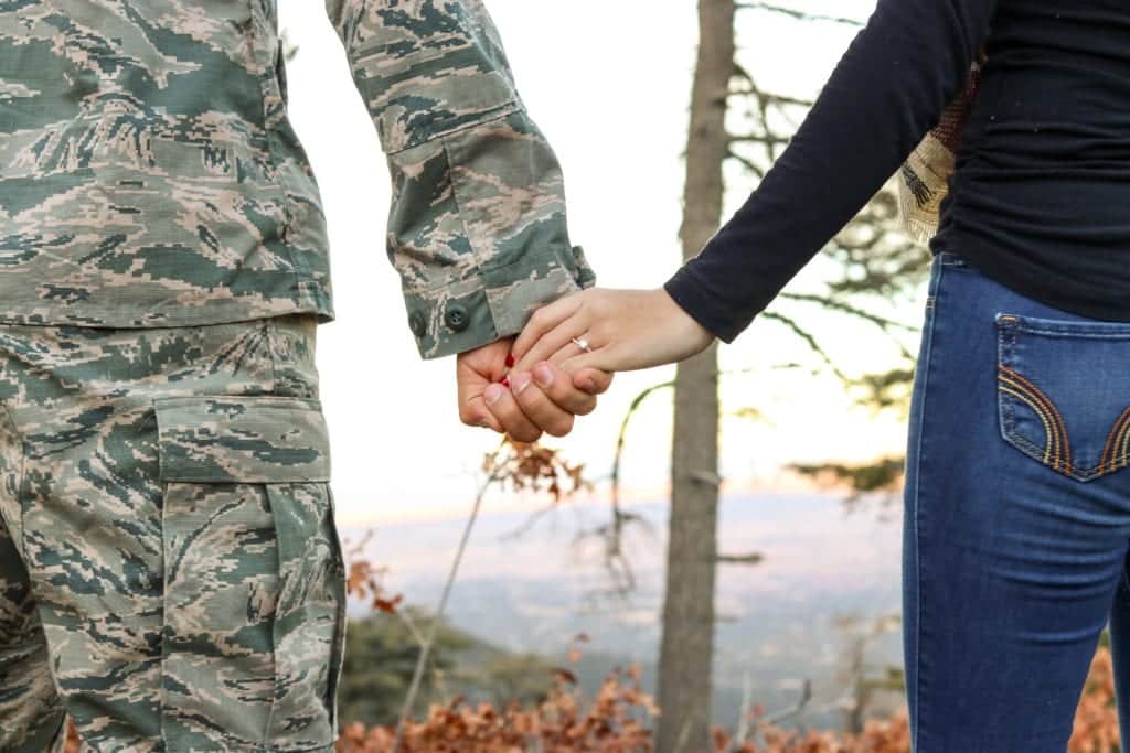 camouflage-engagement-ring-hands-794576-1024x683 Military Couple