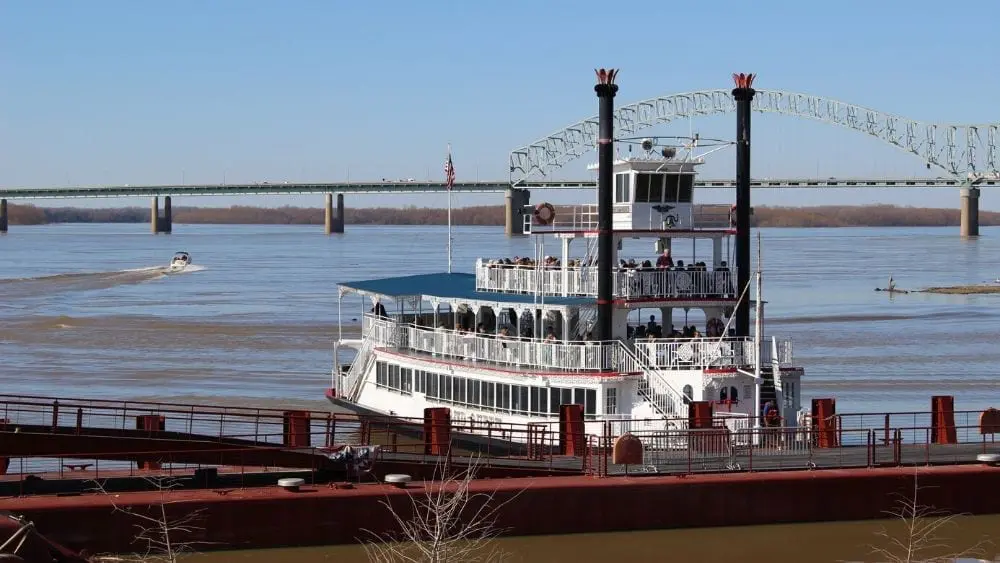 Mississippi river boat