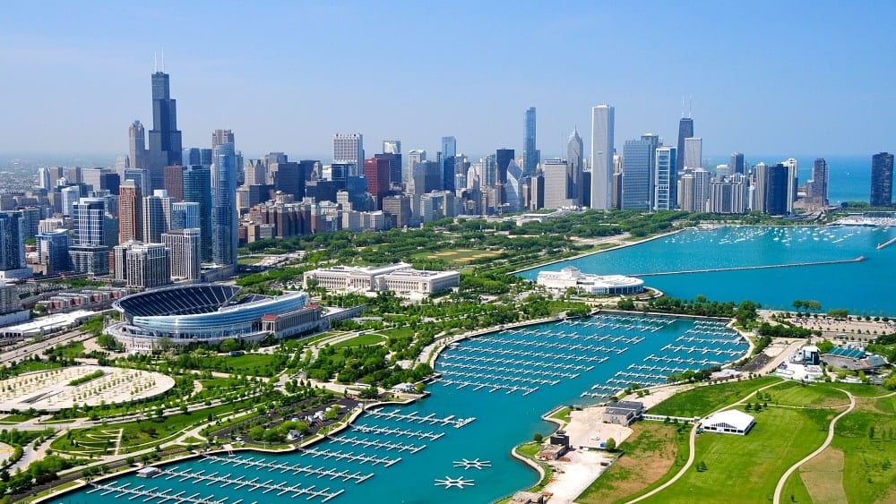 Aerial shot of Chicago skyline in the daytime.