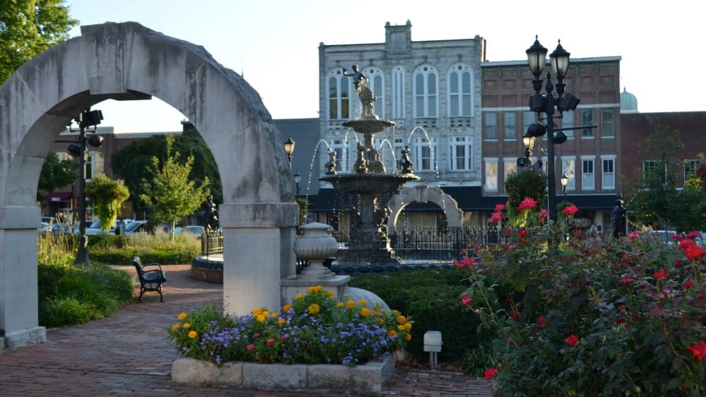 View of Fountain Square in downtown Bowling Green, Kentucky