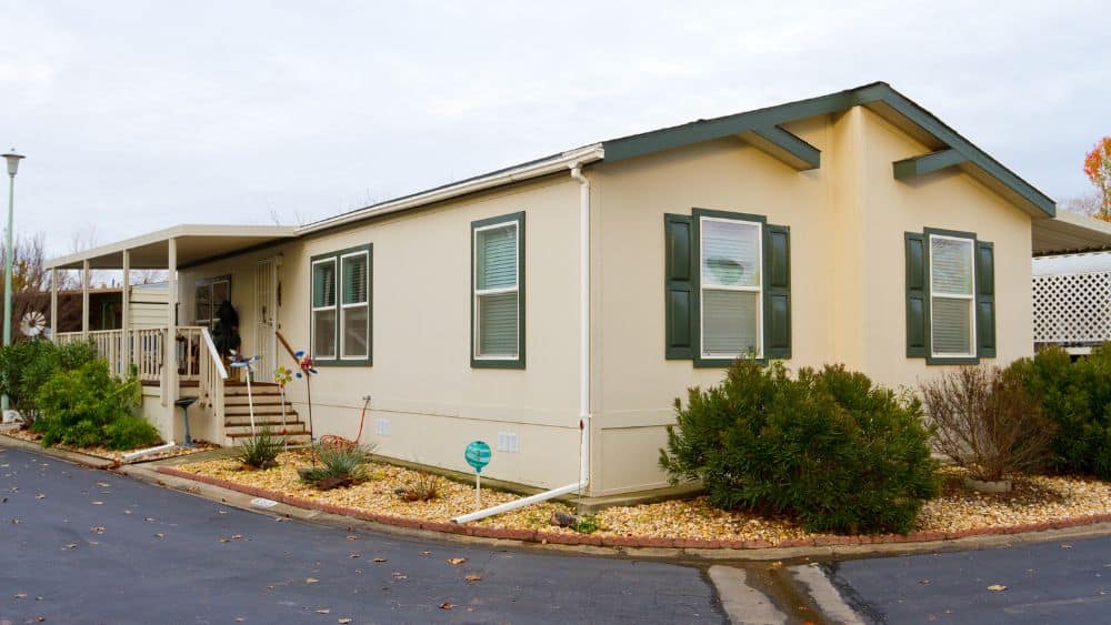 comfortable and well maintained modular home in a peaceful suburban setting