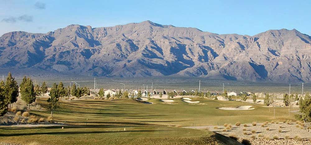 Mountains in the background in North Las Vegas