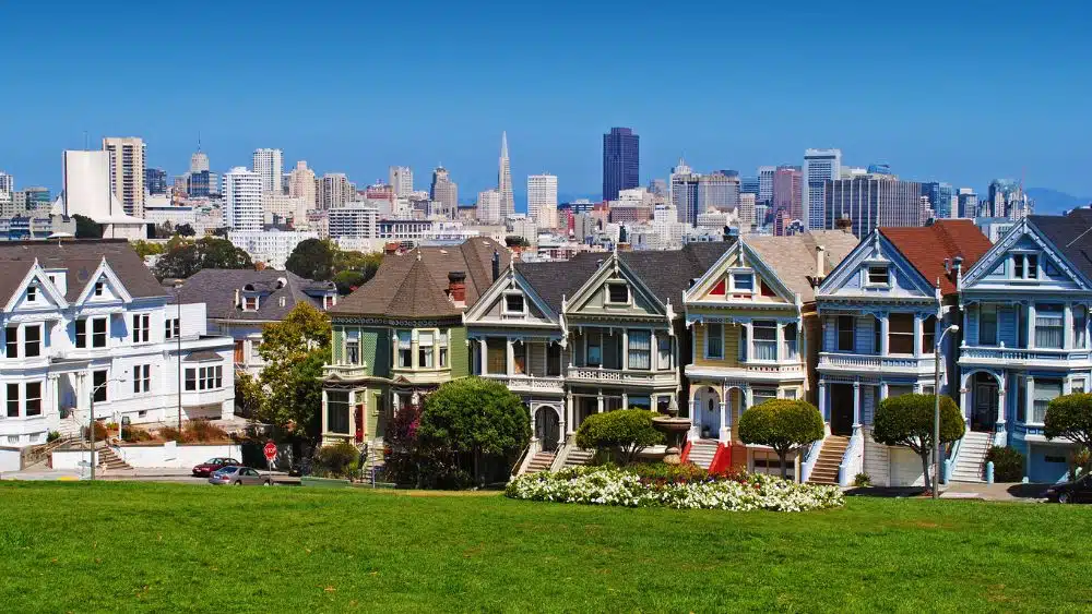iconic row homes in San Francisco, CA